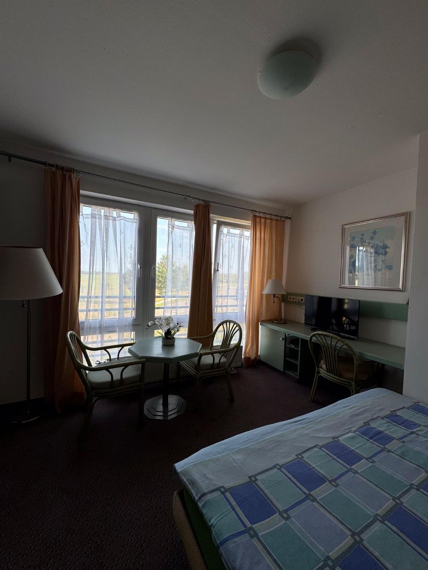 La Casa Mia Hotel บัดลังเงนซัลซา ภายนอก รูปภาพ